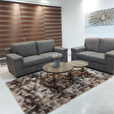 Centre Point Comfort Apartment San Pawl il-Baħar Kültér fotó