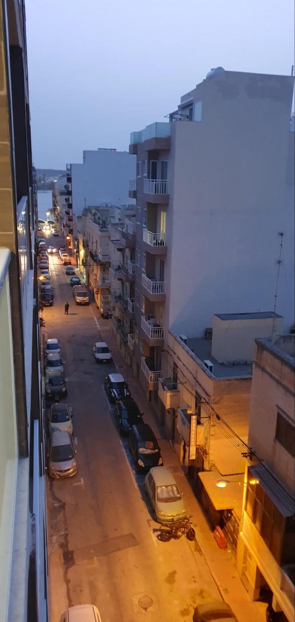 Centre Point Comfort Apartment San Pawl il-Baħar Kültér fotó